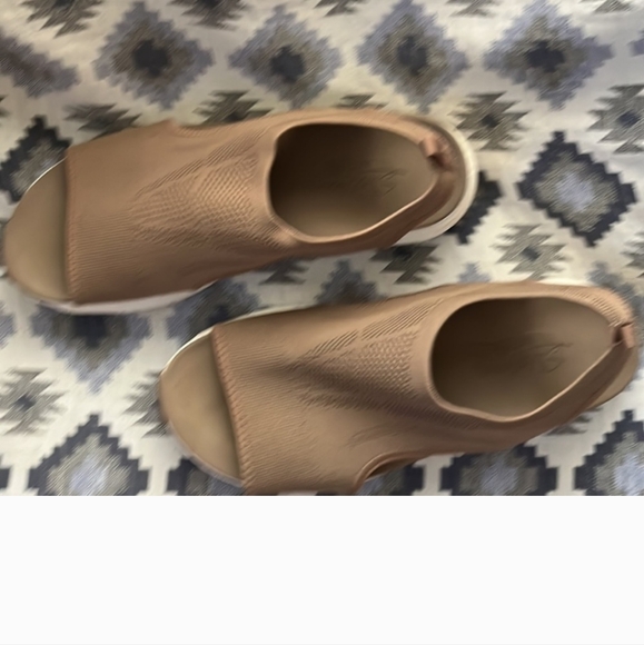 Women's Skechers Arch Fit Sandals EUC - Picture 6 of 7